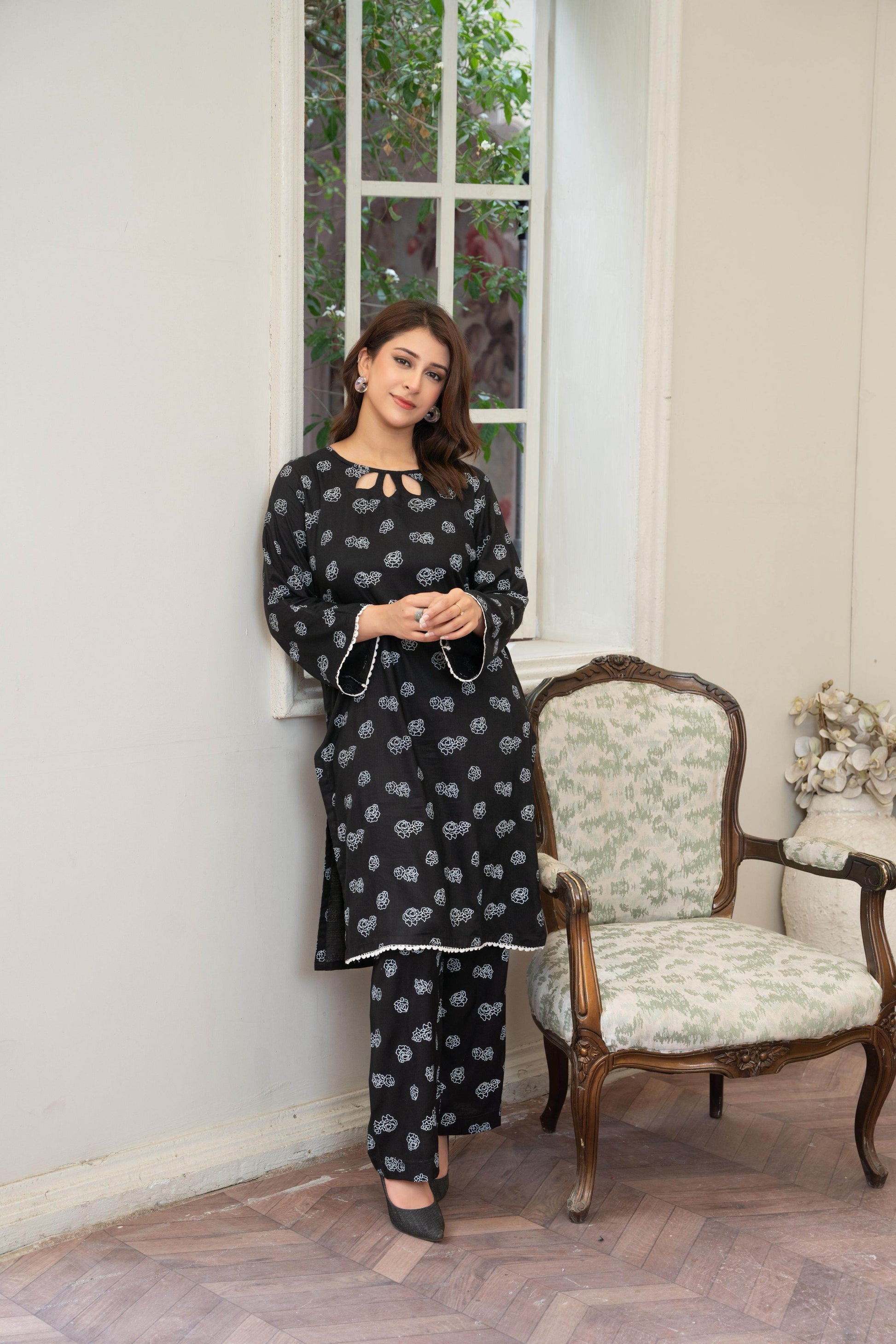 Shadow Bloom - BK.Clothings